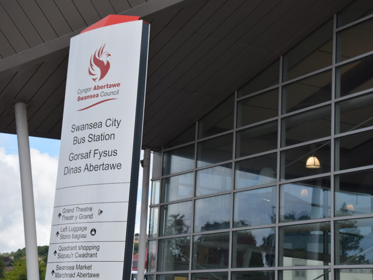 SWANSEA: Free buses return for Easter holidays to help families save cash
