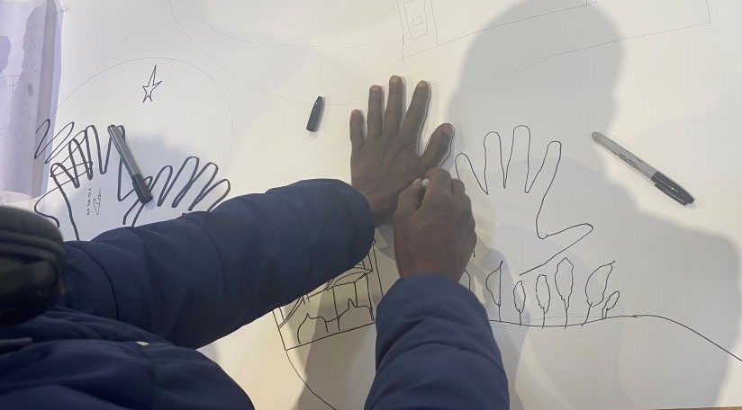 Illustration students at University of Wales Trinity Saint David’s (UWTSD) Swansea College of Art collaborated with Oasis, a centre for refugees and asylum seekers in Cardiff, to create striking artistic murals.