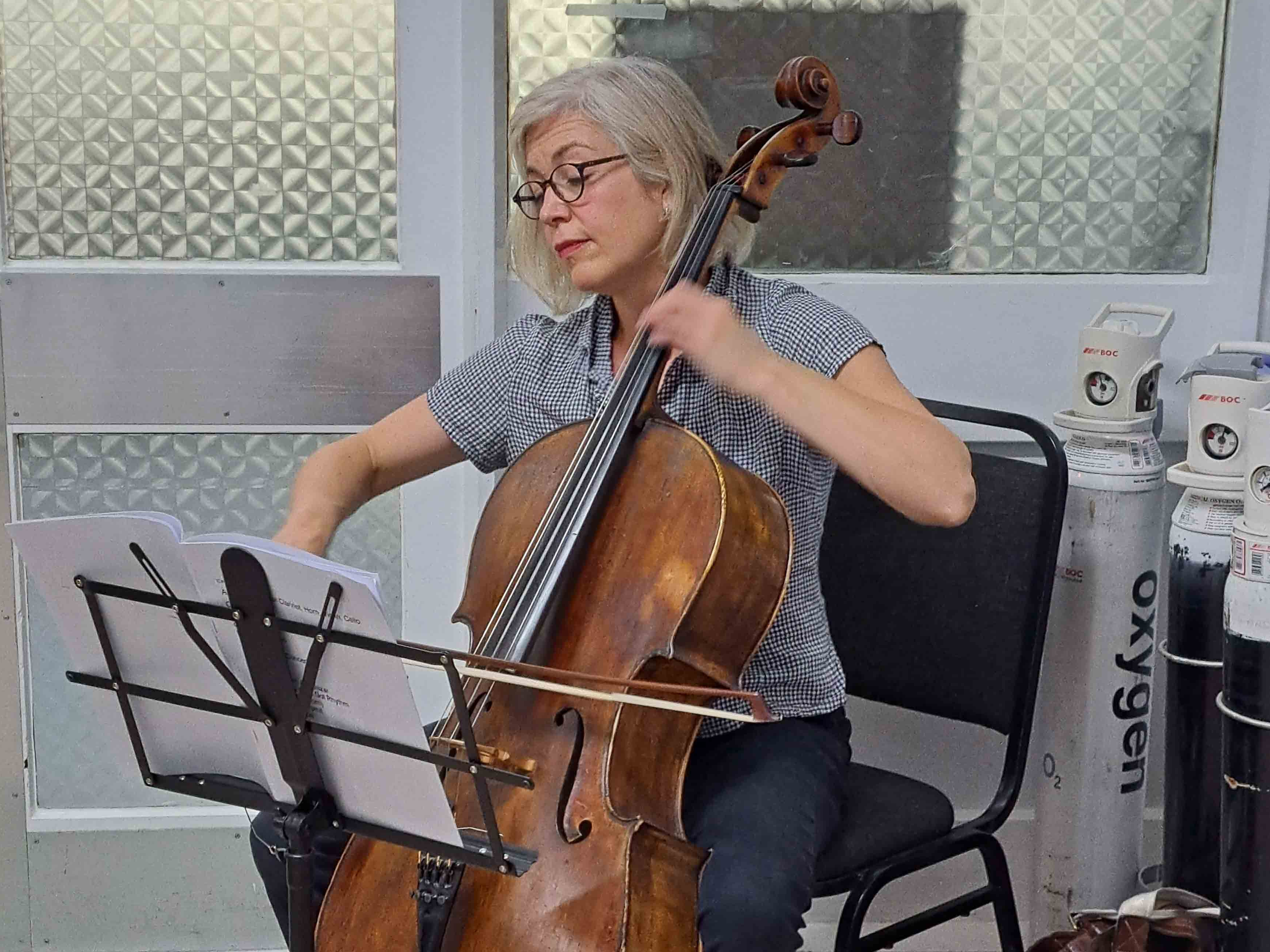 Cellist, Jess Feaver from BBC National Orchestra of Wales playing in Singleton Hospital.