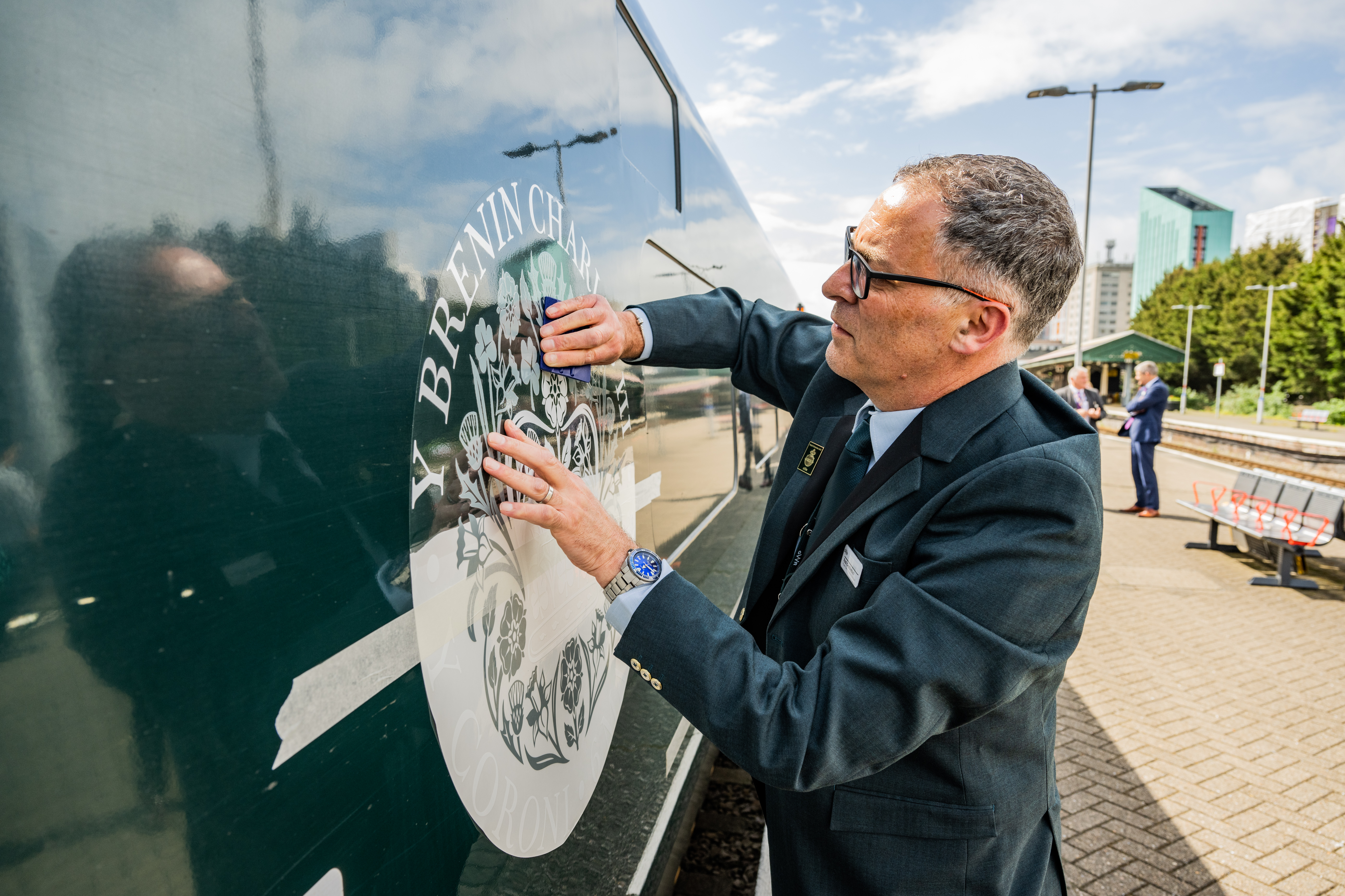 The train, named 'Y Carolean Hedegog' in Welsh translates to 'Flying Carolean' then departed at 12:25 bound for London Paddington.