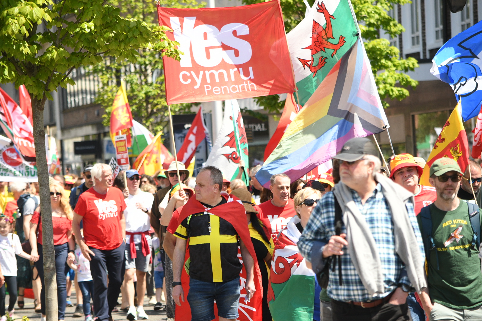 Welsh independence marchers in Swansea (Image: Gareth Llewellyn Evans)