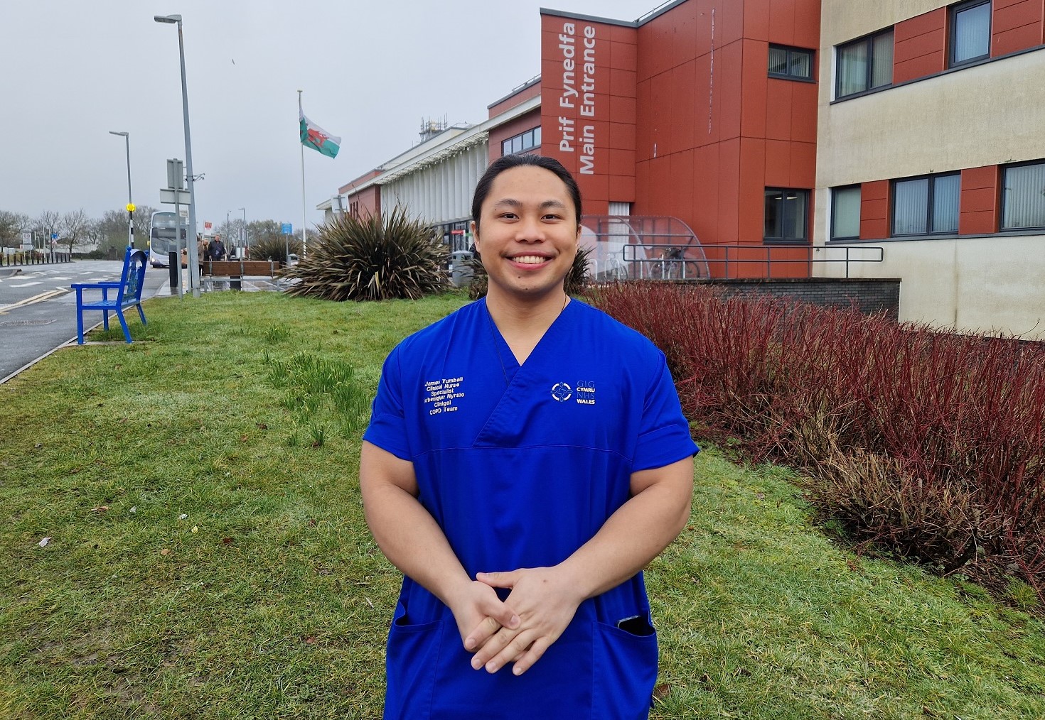 James Tumbali, a member of Morriston Hospital’s Chronic obstructive pulmonary disease (COPD) team, recently set a new Welsh record for bench press in his weight category – lifting over twice his body weight.