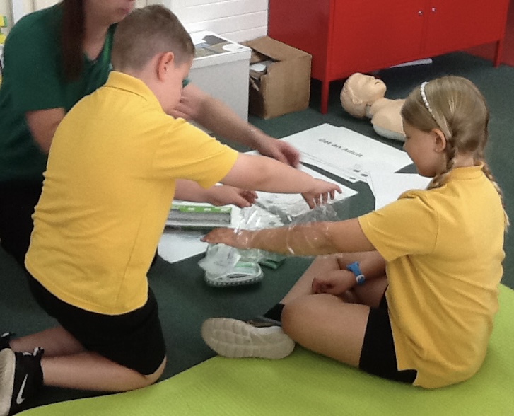 Children taking part in the Ynysforgan Primary School mini first aid course