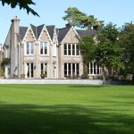 Parc-Le-Breos House