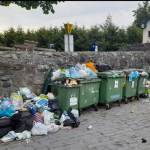 Bins left overflowing at a Welsh national park