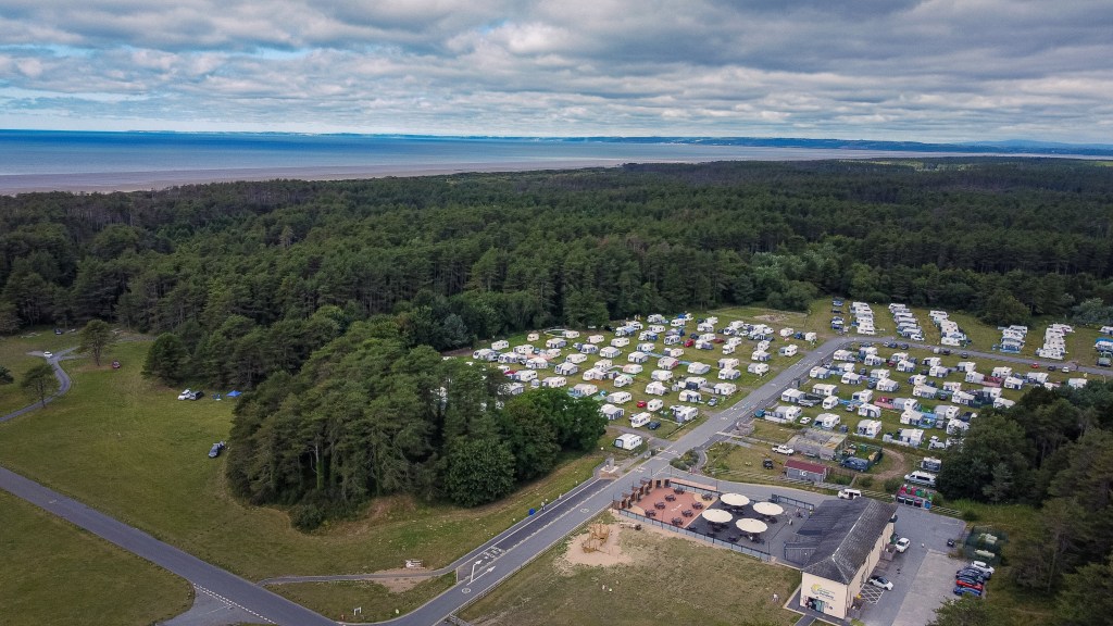 Council backs funding plan for Pembrey campsite electric supply