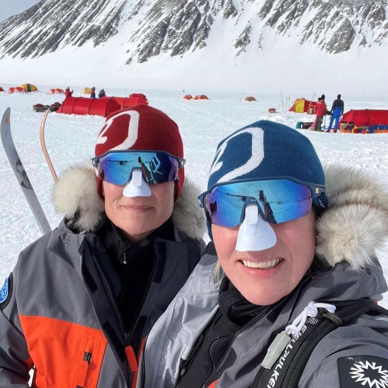 Rebecca and Georgina completing their expedition.