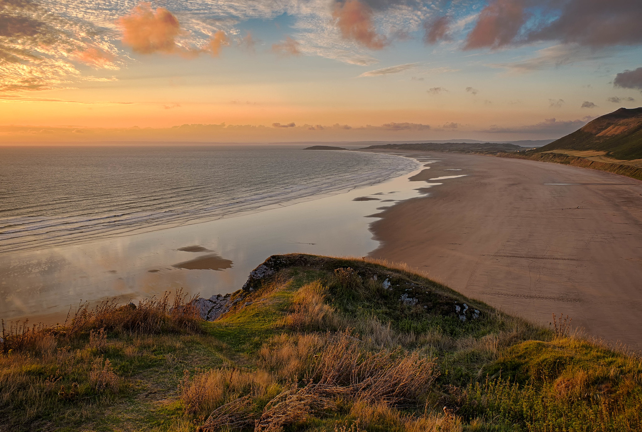Rhossili Bay sunset (Image: Stewart Black / Flickr / Creative Commons 2.0)