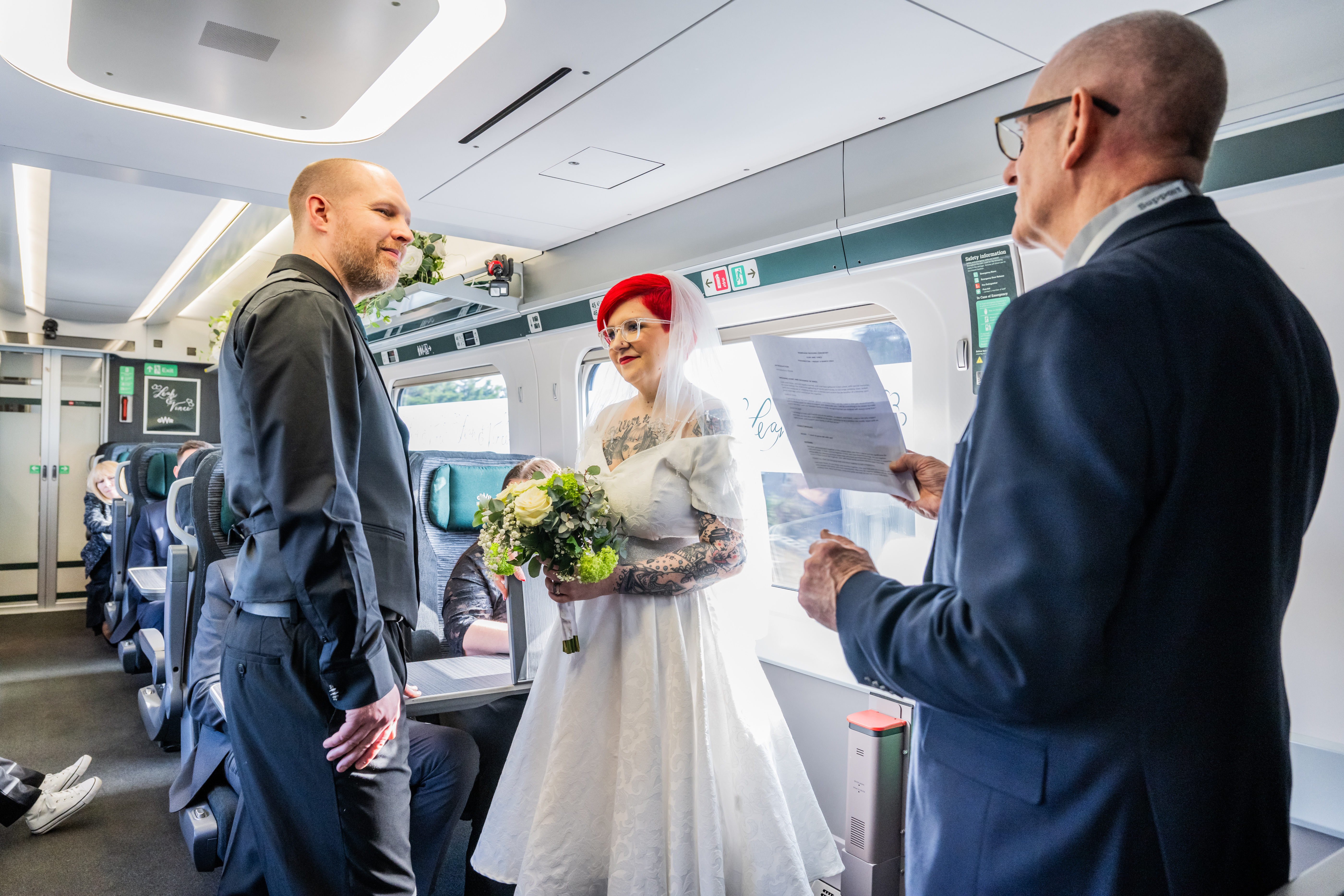 Loving pair to couple-up and get married on a train at 125mph