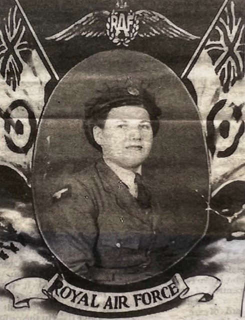 A young Margaret in the RAF