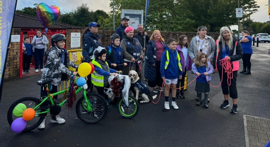 Children from Penyrheol Primary School