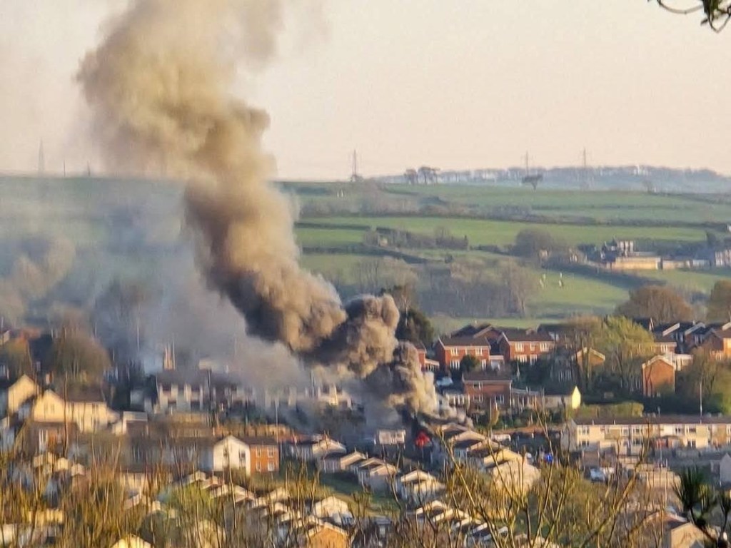 House fire in Llangunnor
(Image: Anne Goddard)