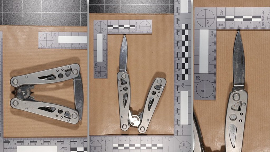 The multi-tool knife used by the teenager