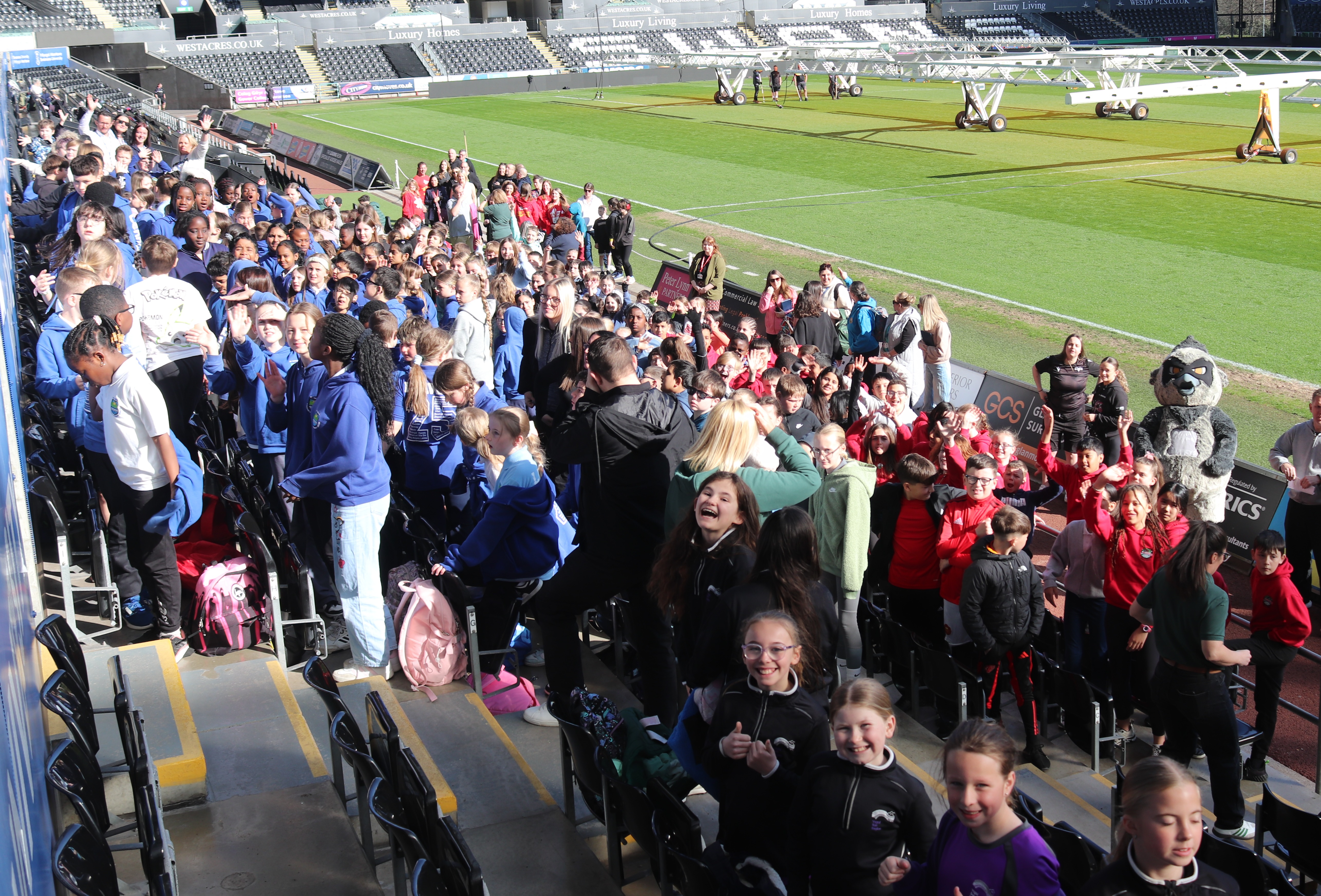 Over 550 children celebrated the Pouncing Back Plus mental health programme with Ospreys in the Community and Action for Children