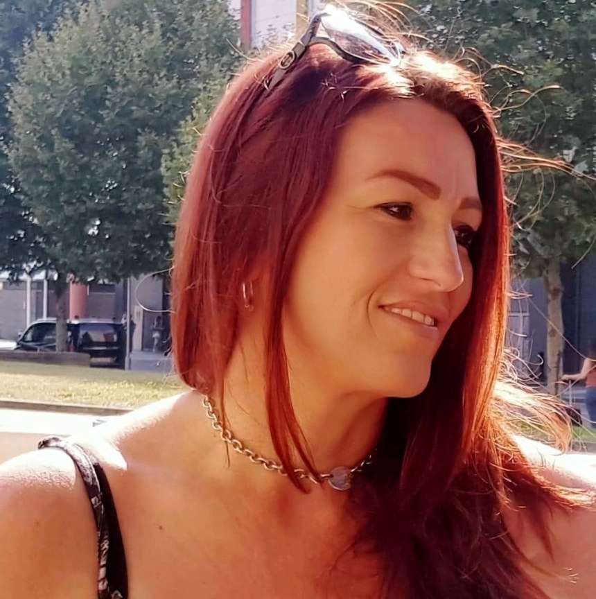 Tracey Davies (formally Young)