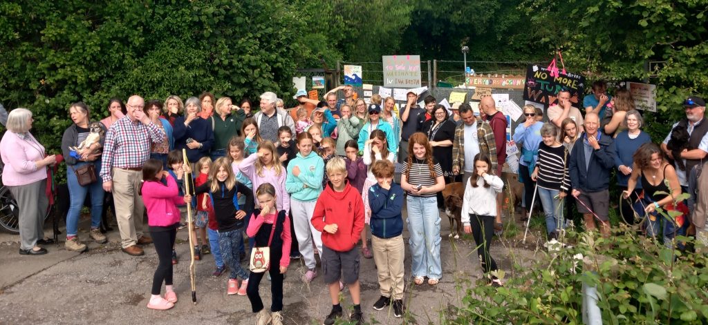 Over 70 residents attended the demonstration