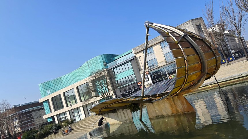 Castle Square leaf sculpture