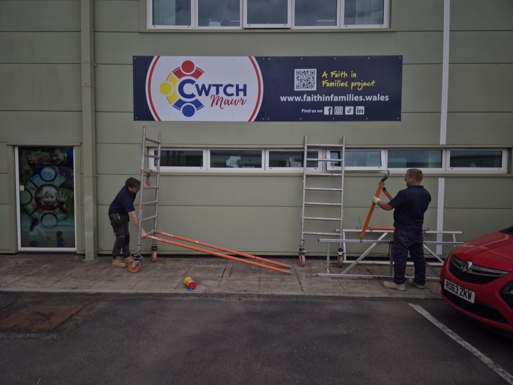 Low Cost Printing Attach Branding to Cwtch Mawr