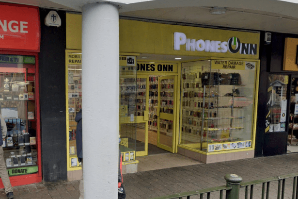 Phones Onn shop in Carmarthen