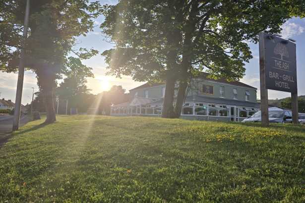 Ashburnham Hotel, Pembrey