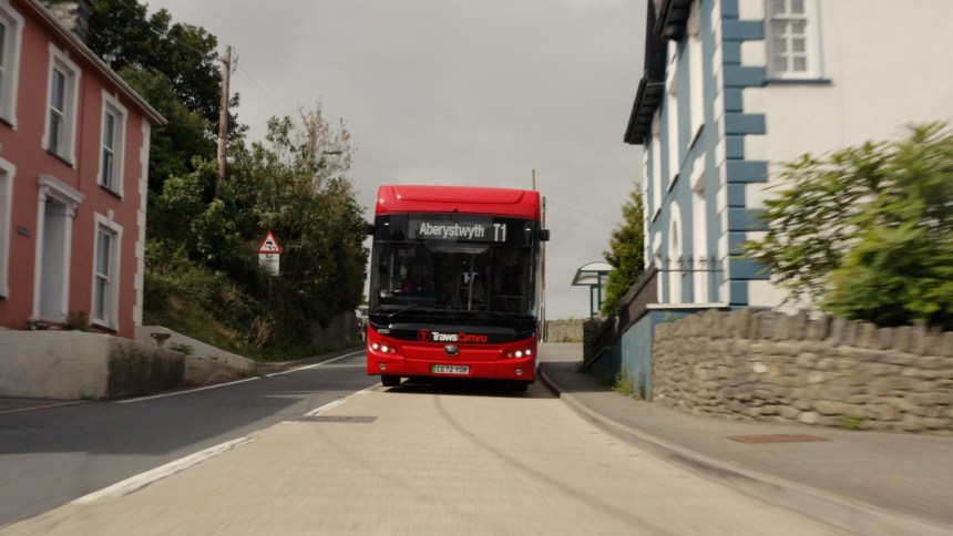 Traws Cymru T1 bus