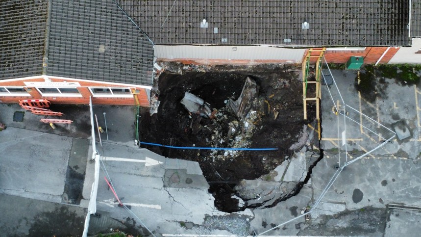 Cwmfelin Club sinkhole