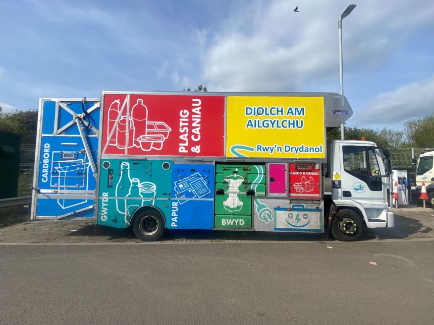Neath Port Talbot recycling collection vehicle