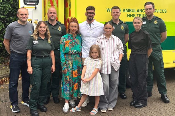 A father-of-two from Ystalyfera has been reunited with the neighbours and emergency crews who saved his life after he suffered a cardiac arrest in the early hours of the morning.
