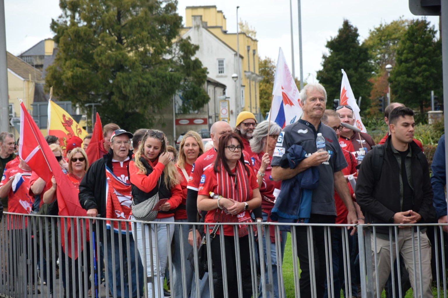 Crossing the road at Swanfield Place