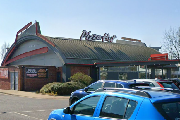 Front view of Pizza Hut restaurant at Parc Trostre, Llanelli, seen from the car park.