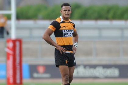 Retiring Dragons winger Ashton Hewitt says Welsh rugby players are more united than ever — and warns the WRU that strike action remains a real possibility amid looming cuts.