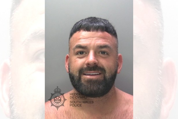 Police custody image of Gavin Jones, 37, from Townhill, who has been jailed for drug dealing and driving while disqualified.