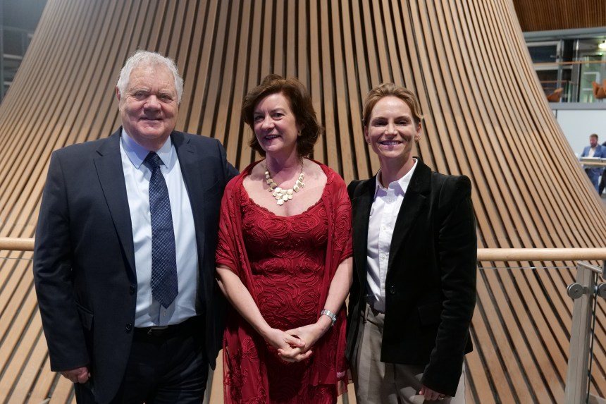 Max Boyce, First Minister Eluned Morgan, and Jess Fishlock at St David Awards