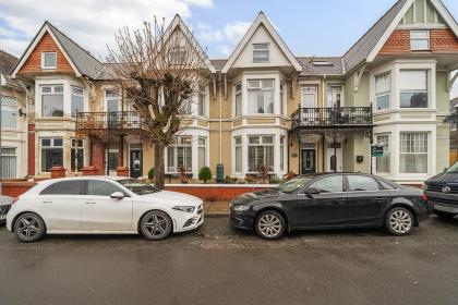 Pinehurst Rest Home Porthcawl exterior