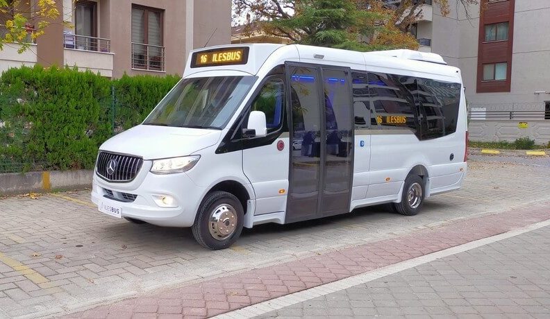 An Islesbus minibus