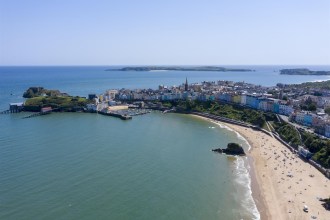 Tenby North Beach viewed from above (Image: Visit Wales)
