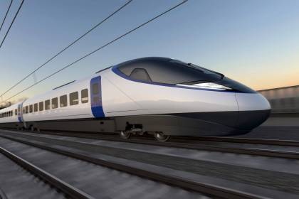 Artist's impression of high speed train set to travel on the new HS2 line between London and Birmingham (Image: HS2)