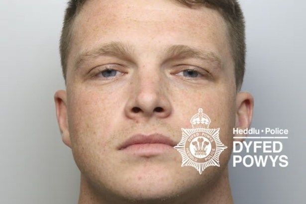Police custody photograph of Brooklyn Thomas