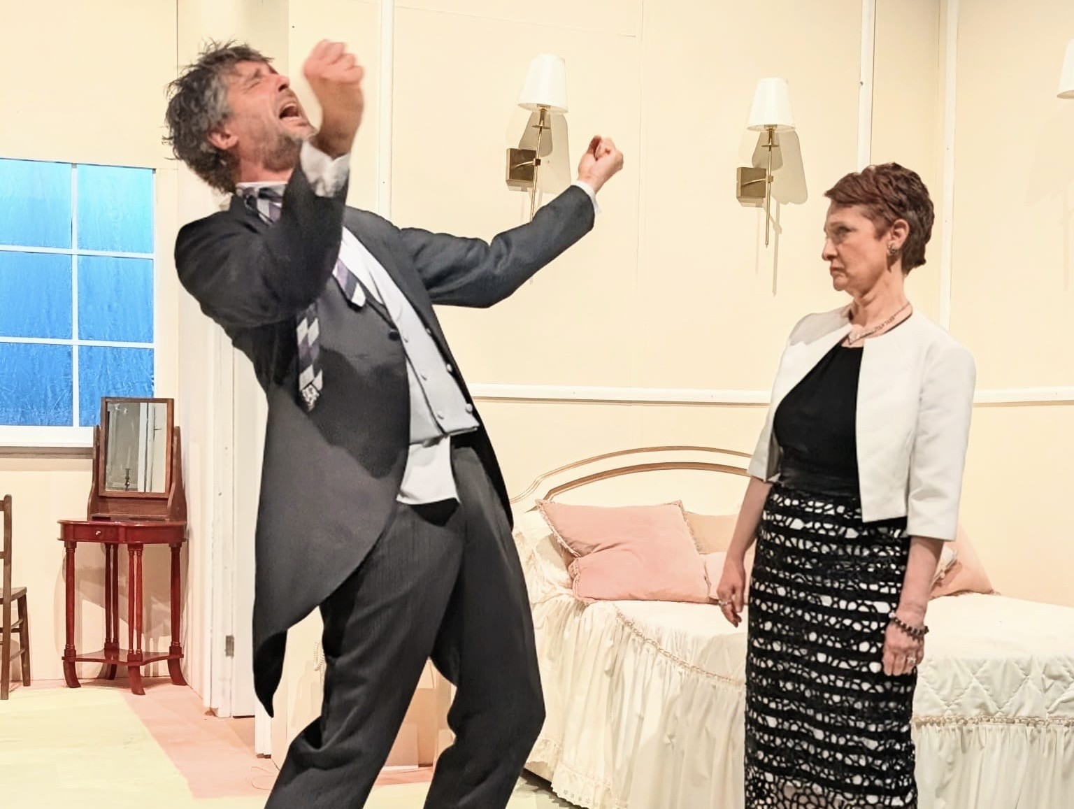 THEATRE REVIEW: A starry New York hotel suite checks into Swansea — and the laughs keep coming in Plaza Suite