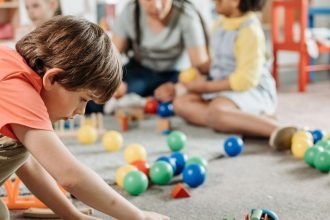 kids playing in the room