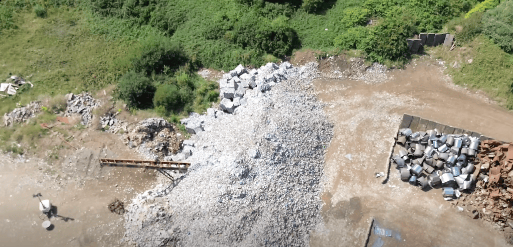 LLANELLI: Waste site banned from taking some waste tonight as fly crisis escalates - Swansea Bay News