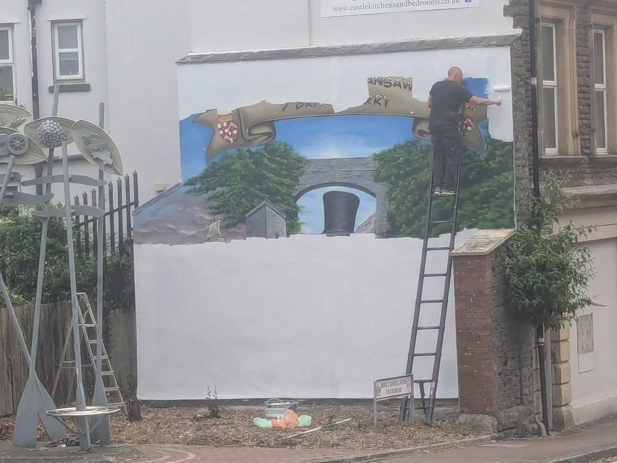 BRITON FERRY: The whitewash begins — town’s Brunel mural disappears under the roller