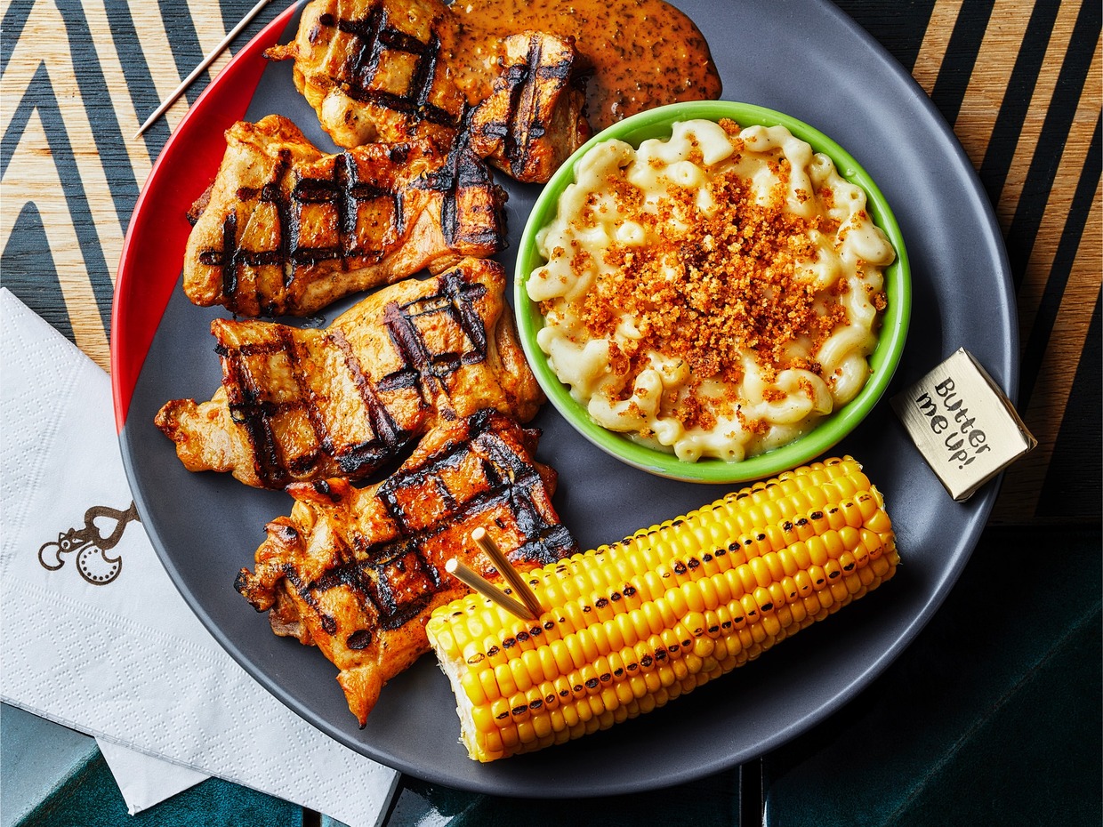 FFORESTFACH: Swansea’s third Nando’s opens with 40 new jobs