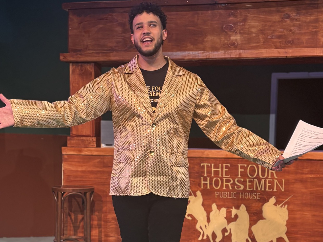 THEATRE REVIEW: ‘Alternative and memorable’, the world ends with a pub quiz at the Dylan Thomas Theatre