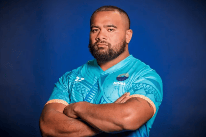 Scarlets prop Chris Apoua