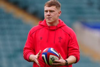 Scarlets and Wales fly-half Sam Costelow