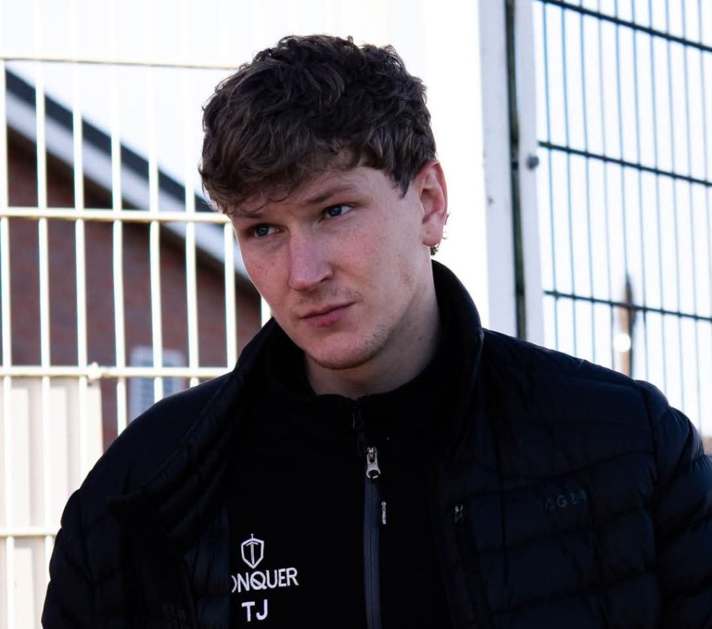PURE SWANSEA: Title winner Johnston returns as Midwinter completes summer business