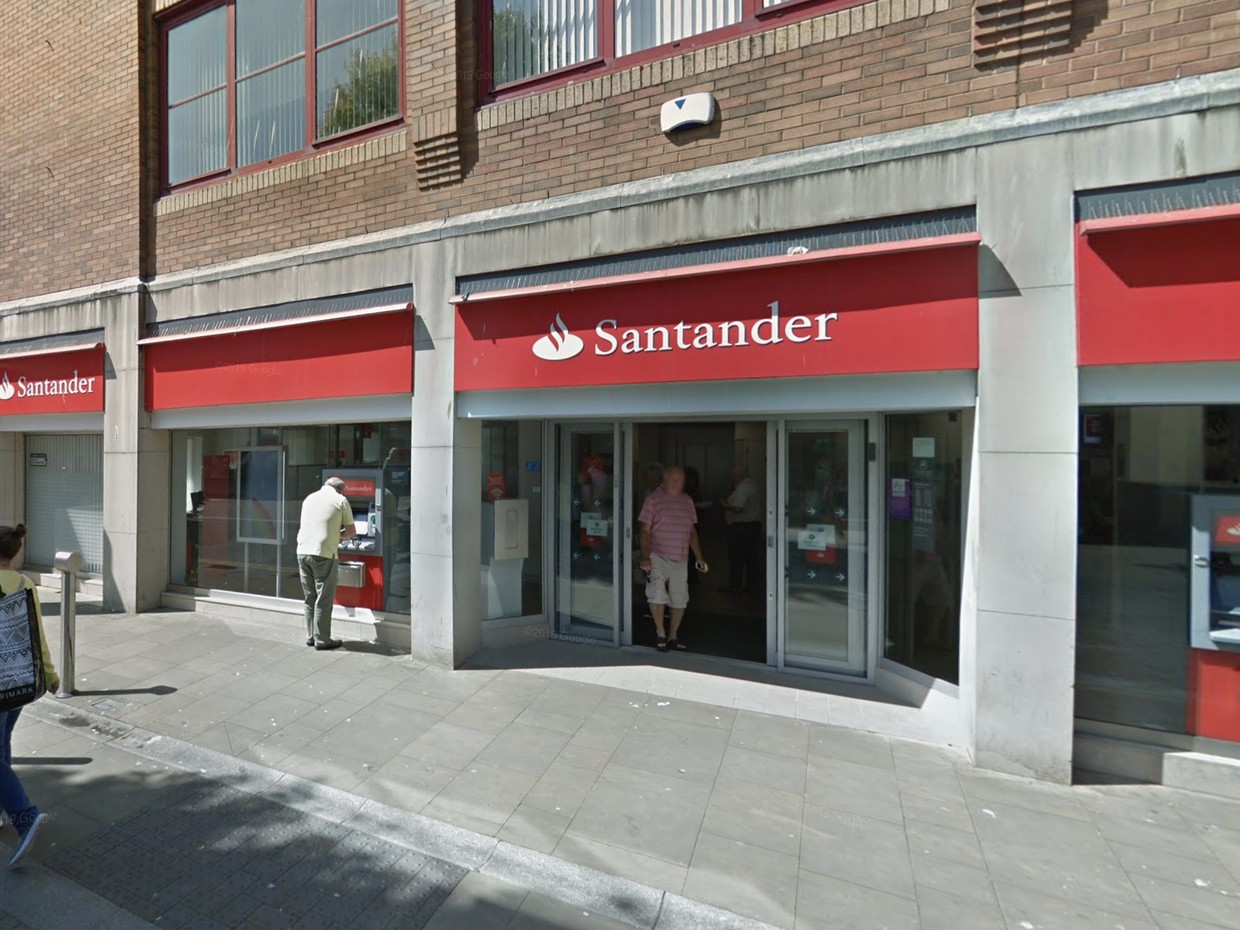 SWANSEA: Santander wants to turn its Union Street branch into a Work Café, with free desks, Wi-Fi and coffee for anyone who walks in